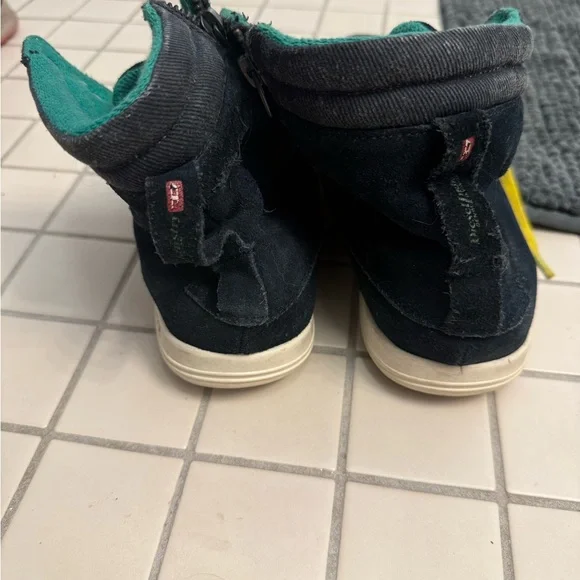 Diesel IDOL Black High-Top Sneakers with Teal Lining and Yellow Laces - Picture 3 of 7